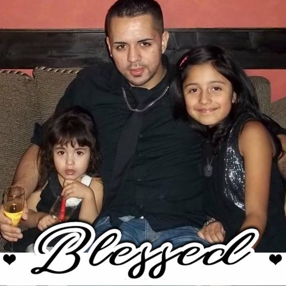 Meet your Posher, Mariana - Picture 1 of 1